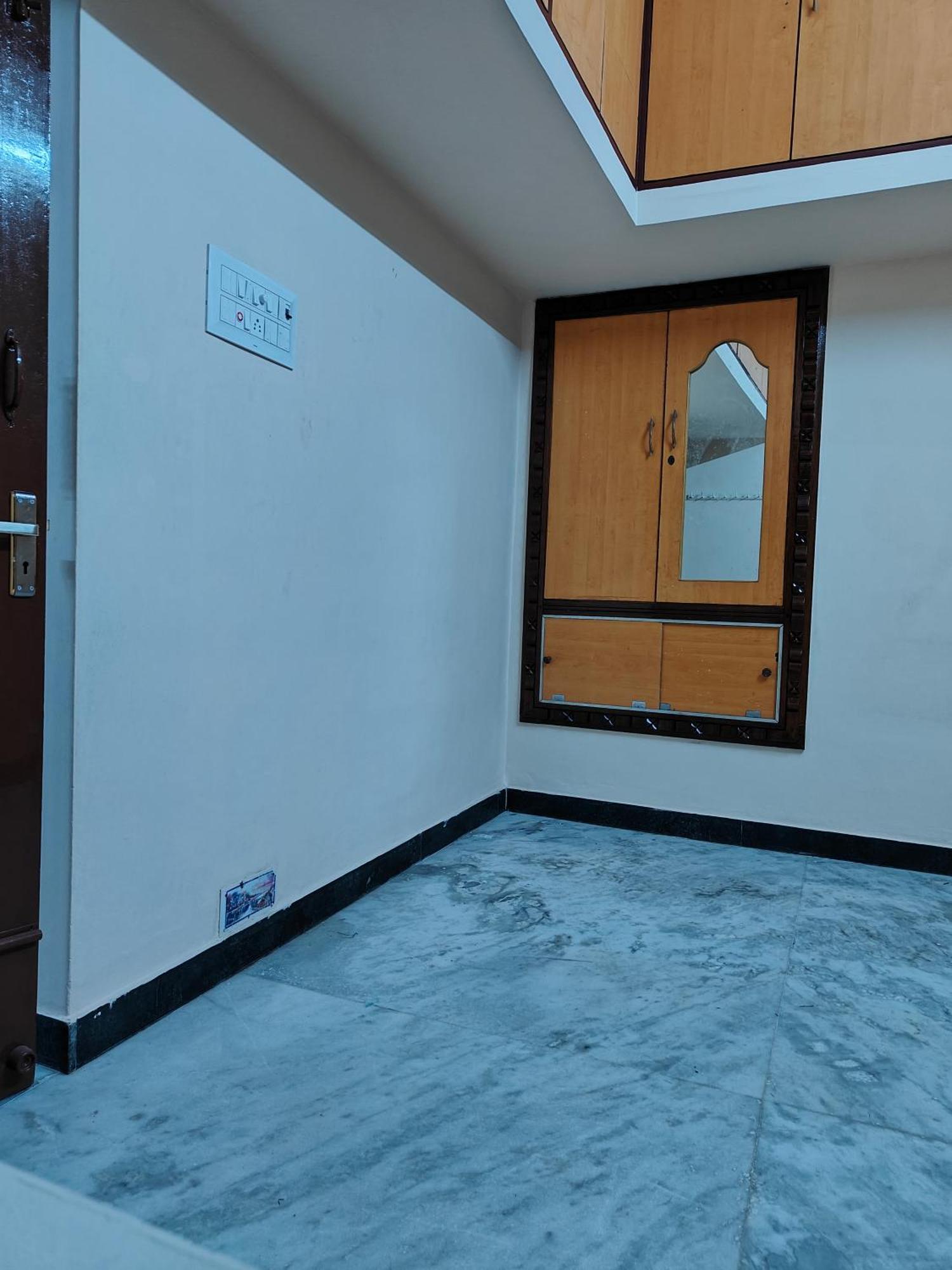 Guru Krupa Home Stay Tiruvannāmalai Exteriör bild
