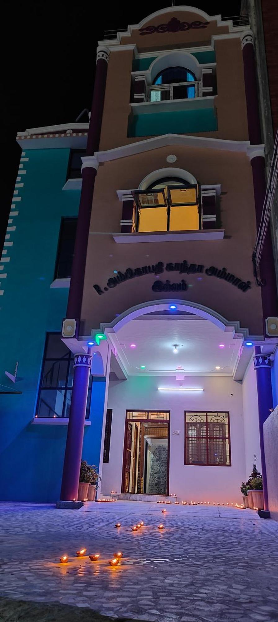 Guru Krupa Home Stay Tiruvannāmalai Exteriör bild