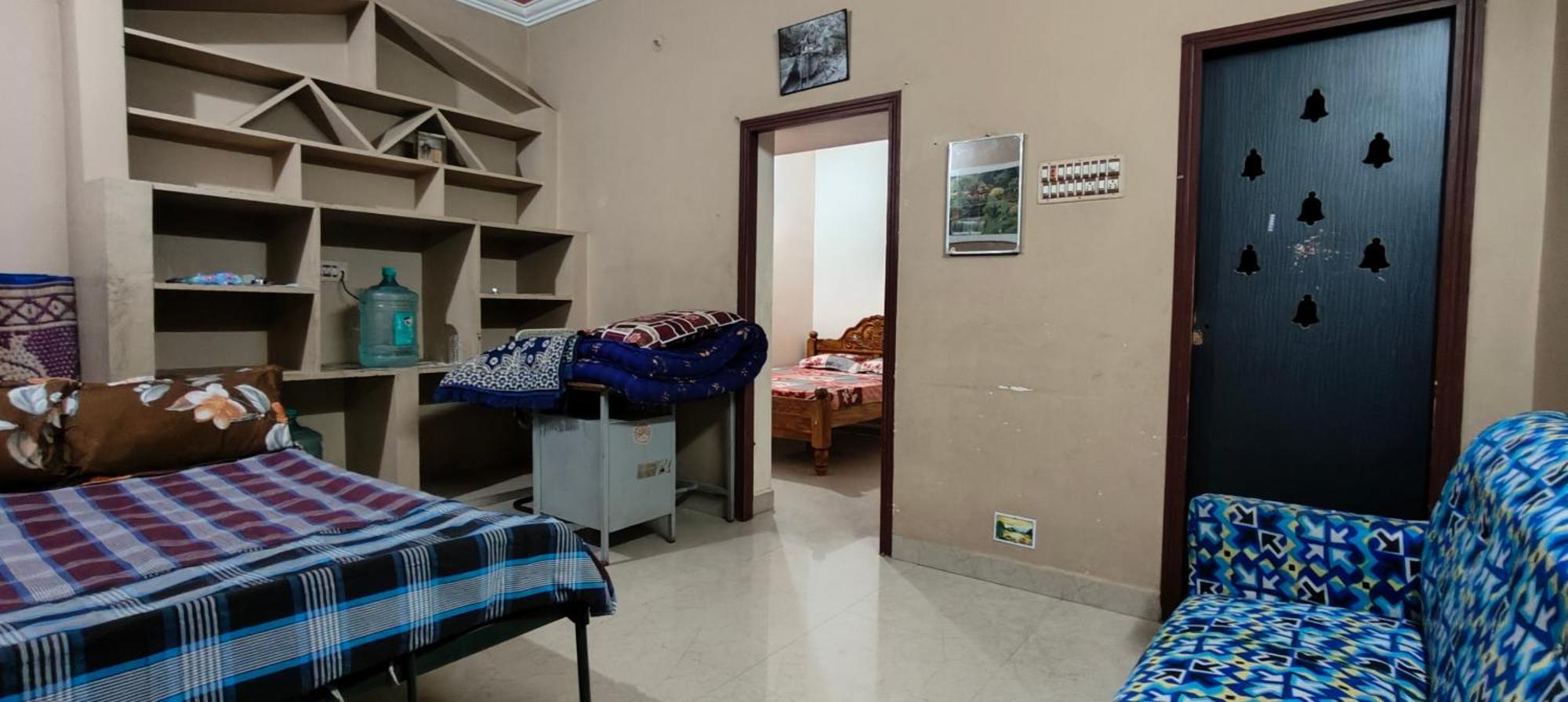 Guru Krupa Home Stay Tiruvannāmalai Exteriör bild